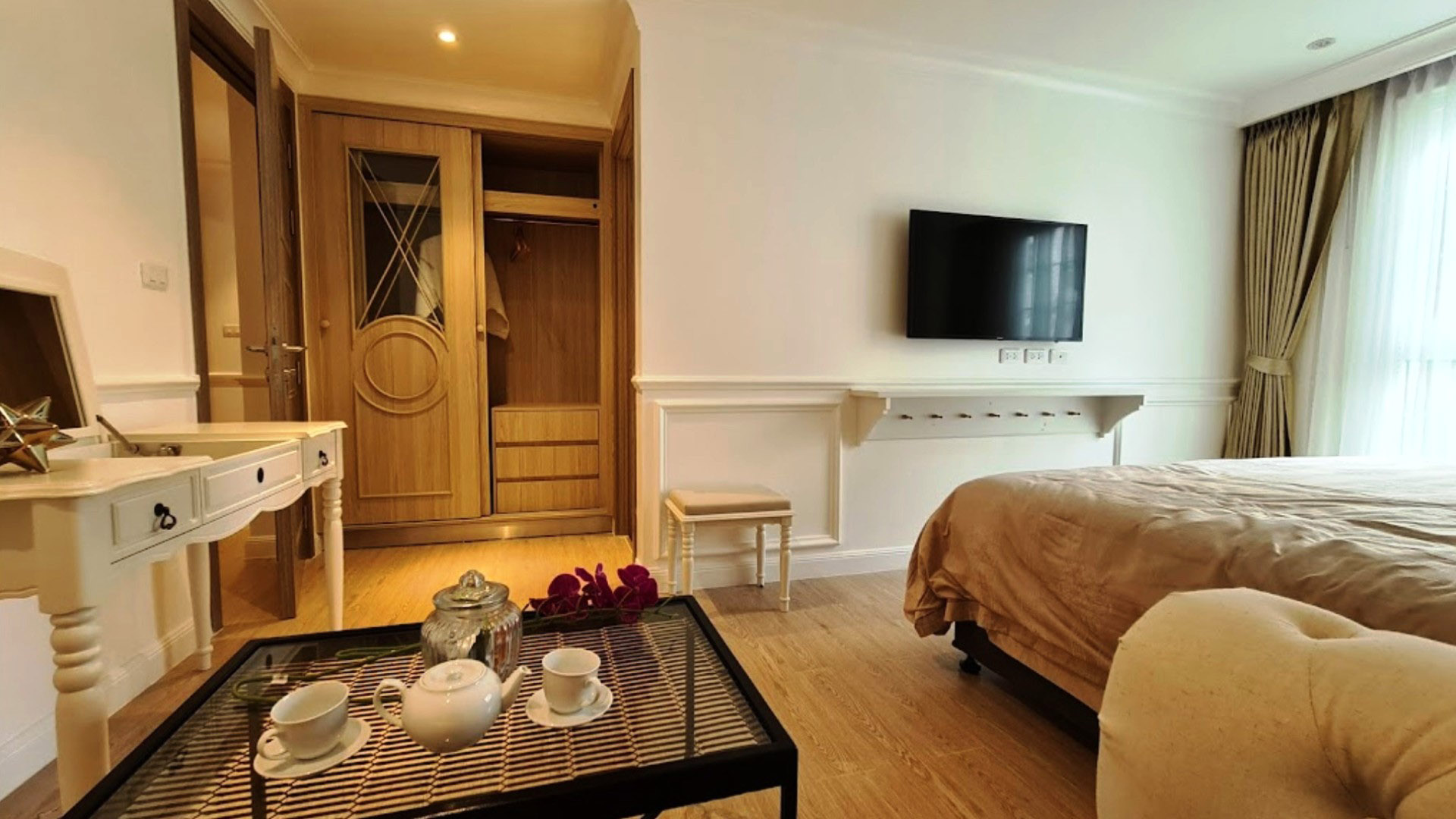 2 bedrooms Condominium in Seven Seas - Cote D'Azur No. 11008