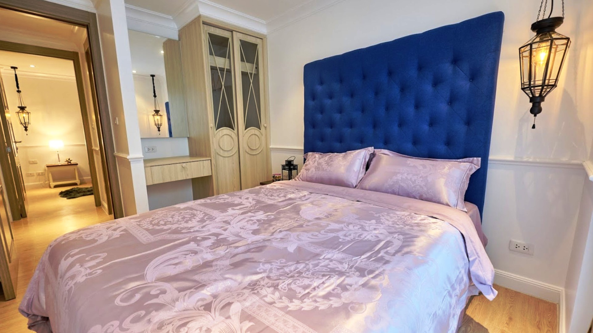 3 bedrooms Condominium in Seven Seas - Cote D'Azur No. 11017